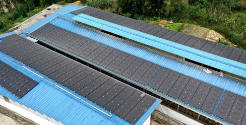 गैल्वेनाइज्ड फ्रेम पूर्ण सौर ऊर्जा प्रणाली 300W-20KW उच्च दक्षता 15%-22% घर और खेत ऊर्जा आपूर्ति के लिए ऑफ-ग्रिड फोटोवोल्टिक उपकरण